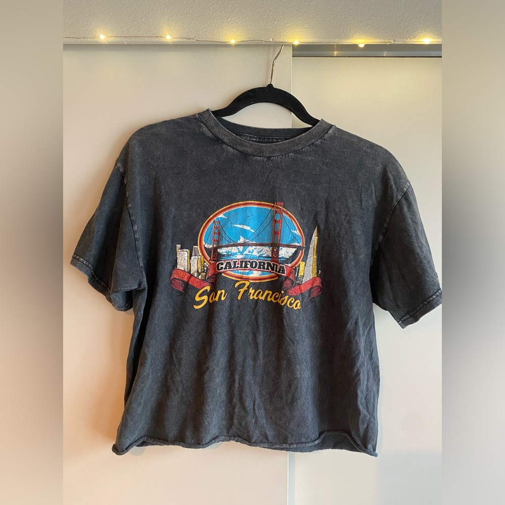 Brandy Melville Cropped San Francisco Graphic Tee | Size S